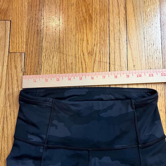 Lululemon Leggings Womens 4 Fast Free Crop II Cut Off Camo Multi Grey - Picture 5 of 8
